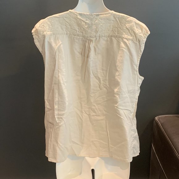 Marc By Marc Jacobs sleeveless button up - Picture 2 of 3